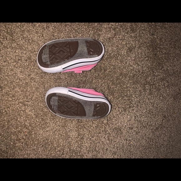 Pink converse - Picture 3 of 3